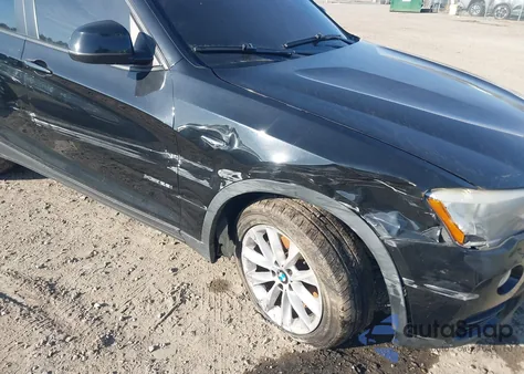 2016 BMW X3 xDrive28I z USA, uszkodzony, nr VIN 5UXWX9C59G0D69792